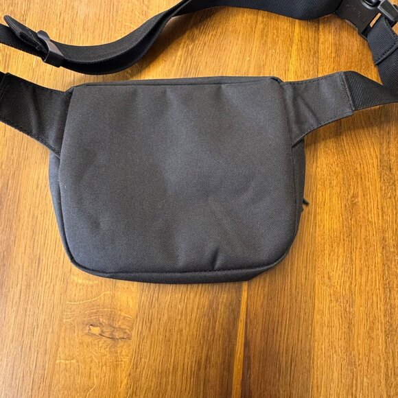 HERSCHEL SUPPLY CO. Settlement Hip Pack Black Waist Bag Adjustable Fanny Pack - Picture 12 of 12